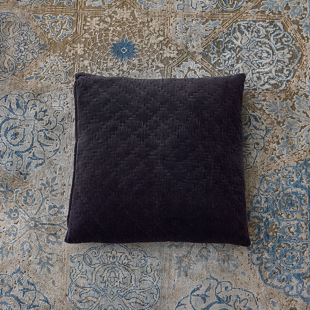 Декоративная подушка Dark velvet, L