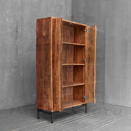 Книжный деревянный шкаф с остеклением
