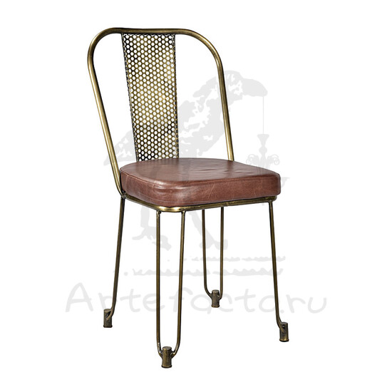 Металлический стул с кожаным сиденьем