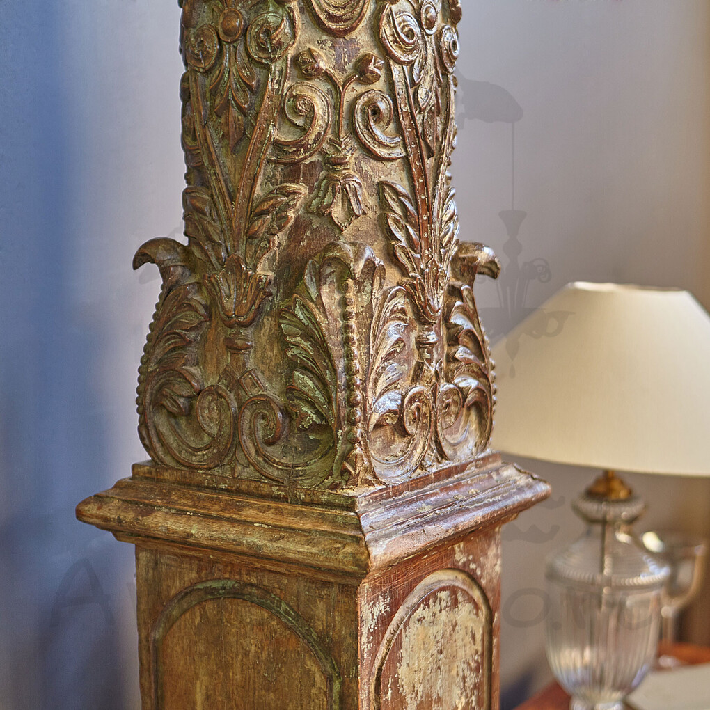 Комплект старинных колонн, 2 шт Комплект старинных колонн, 2 шт