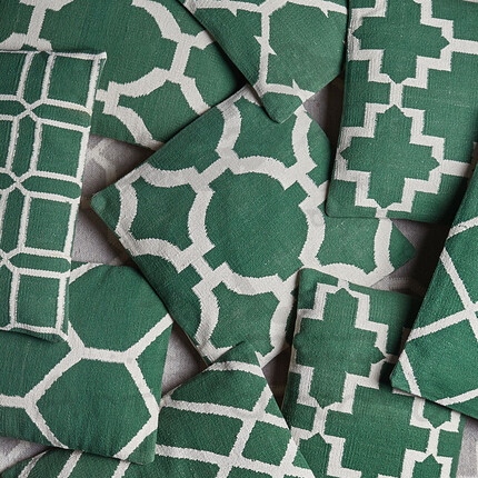 Зелёная декоративная подушка из хлопка