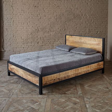 Двуспальная кровать в стиле лофт 140 на 200