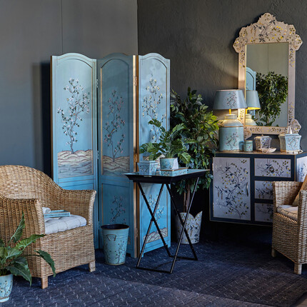Салфетница Шинуазри, light blue Голубая салфетница с цветочными мотивами