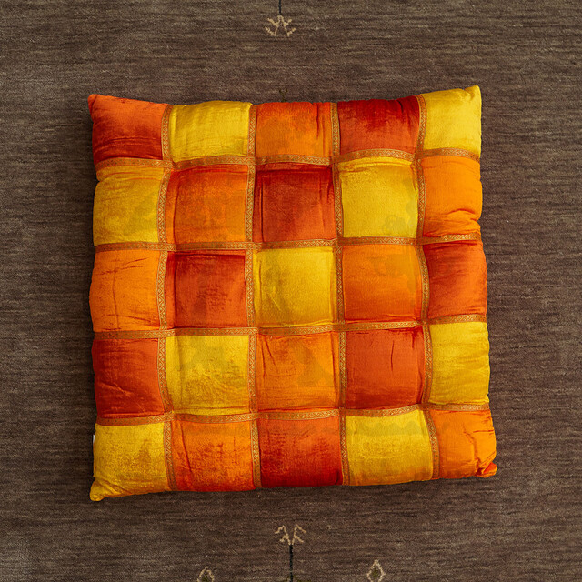 Напольная подушка Indian chess, orange M