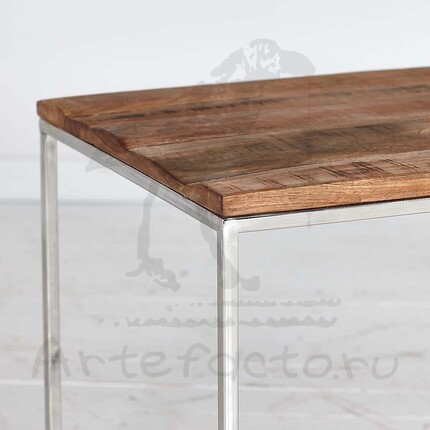 Кофейный столик из массива акации и металла