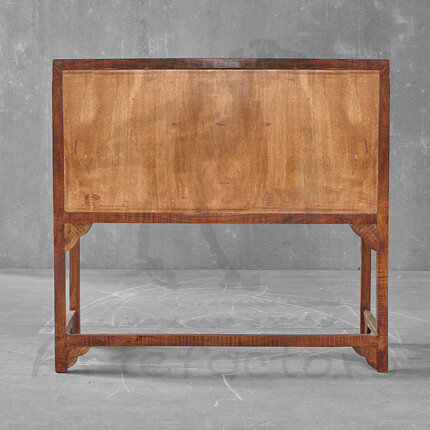 Деревянный стол-секретер в китайском стиле