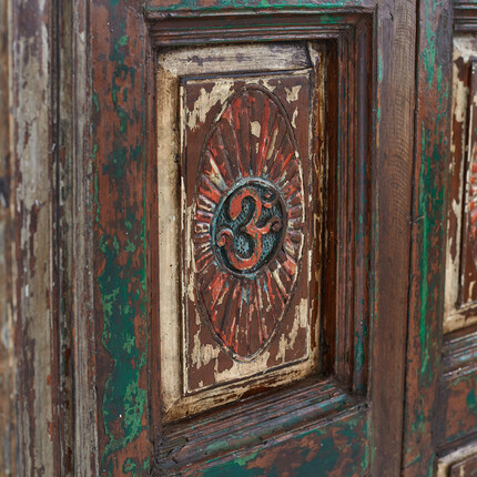 Антикварная дверь из Индии