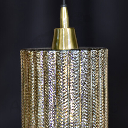 Стеклянный светильник цилиндрической формы